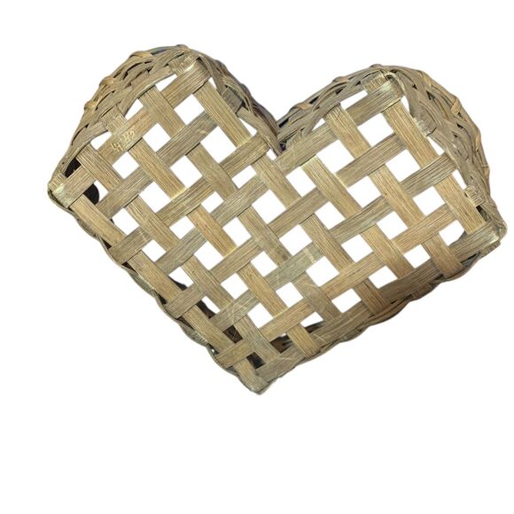 Handmade Vintage Heart Basket with Hand painted Florals Country Farmhouse - Picture 4 of 6